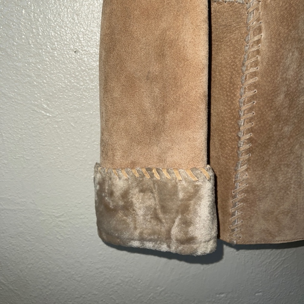 Tan leather jacket - Picture 3 of 6